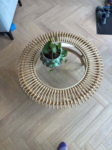 Rattan table