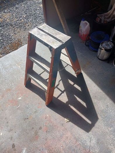 Step Ladder