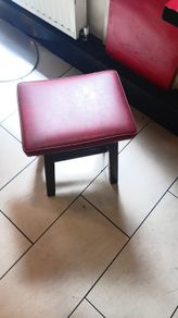 Restaurant stools & tables