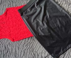 Black Skirt. Size 10-12