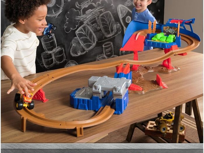 Supercharge Speedway Playset + 2 Monster Jam Trucks (Megalodon and El Toro Loco 1:64 Scale Die-Cast Monster Trucks) Kids Toys