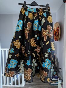 Goya high brand skirt