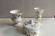 Pretty little Wedgwood collection wild strawberry