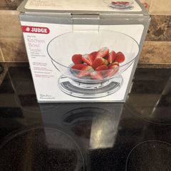 kitchen bowl and scales