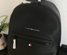 tommy hilfiger bagpack NEW