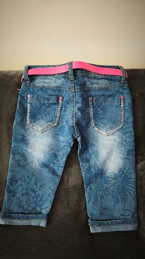 3/4 girls jeans brand new. For resellers 17 pairs
