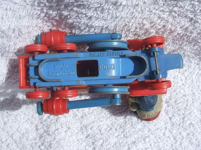 MAGIC ROUNDABOUT TRAIN ENGINES (Corgi 851) - three vintage diecast engines with figures (early 1970's)
