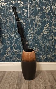 Ceramic umbrella holder