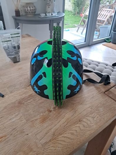 kids bike helmet