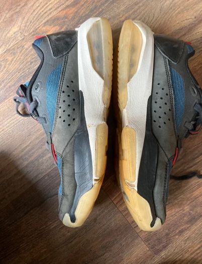 Womens Jordans trainers shoes