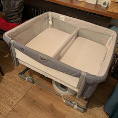 Chicco Next2Me Twins Bedside Crib