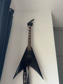 Jackson King V (like new)+ Hard case
