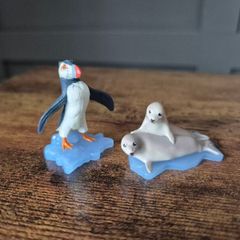 Kinder Surprise Happy Feet 2 Toys