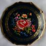 Vintage Stratton Powder Compact Floral Decoration Image 2