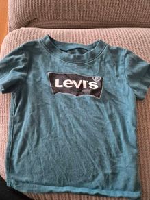 Levi tshirt age 2-3