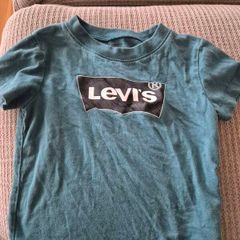 Levi tshirt age 2-3