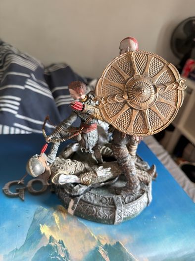 God of war statue