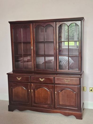 Display cabinet