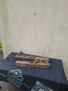 By post only 2 large wood planer