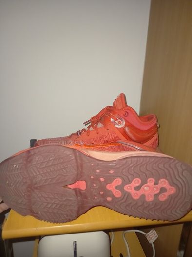 Nike GT Jump 2 size 10.5