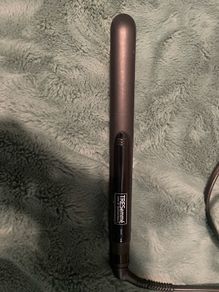 Hair straightener: Travel size
