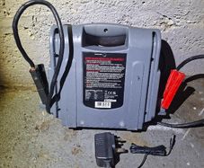 SIP Rescue Pac 1600 jump starter