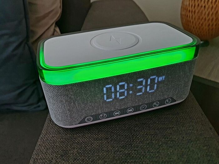 Wireless Charging Alarm Clock/Speaker