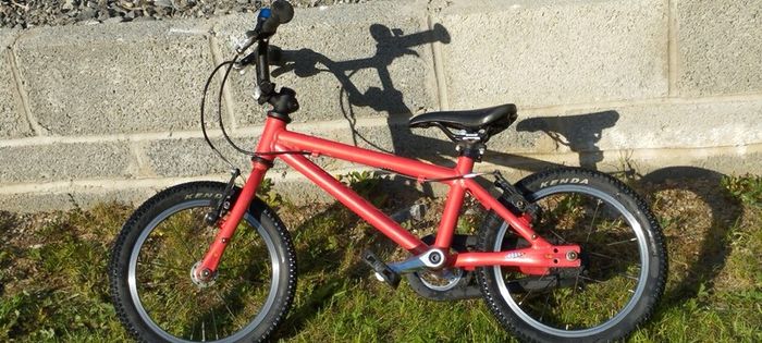 14" pedal bike Islabikes Cnoc 14.