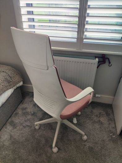 Swivel Office Chair, Pink and White