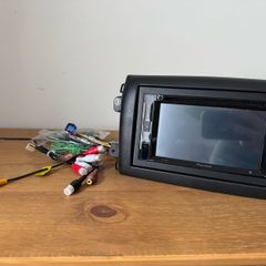 Pioneer car stereo AVH-A240-BT