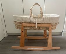 Little Green Sheep Moses Basket and Rocking Stand