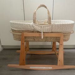 Little Green Sheep Moses Basket and Rocking Stand