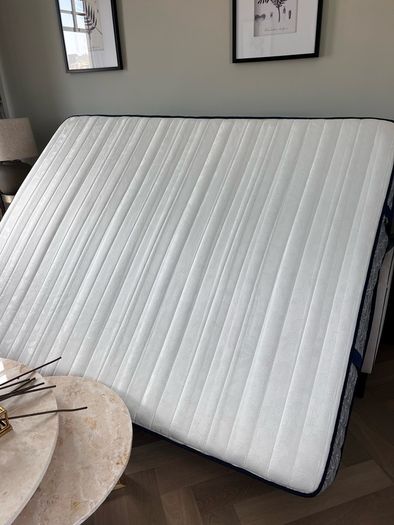 Showroom mattress