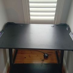 Gaming desk