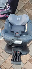 Maxi cosi 360 car seat is fix