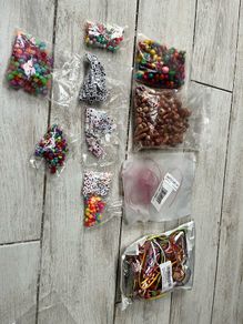Bracelet making - Beads and chains