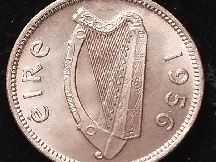 #426 - Ireland - 1956 - 3 Pence - KM.12a - UNC