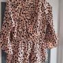 QUIZ blush and black printed blouse Sz 14UK (Fit 12-14UK) Image 10