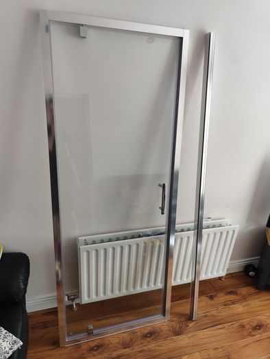 The Hydro Pivot Door shower 800mm