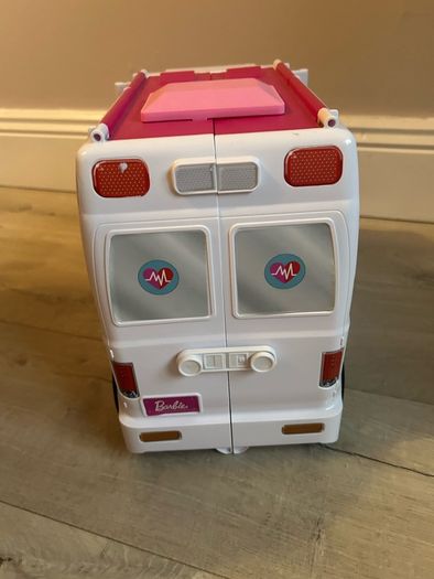 Barbie  ambulance