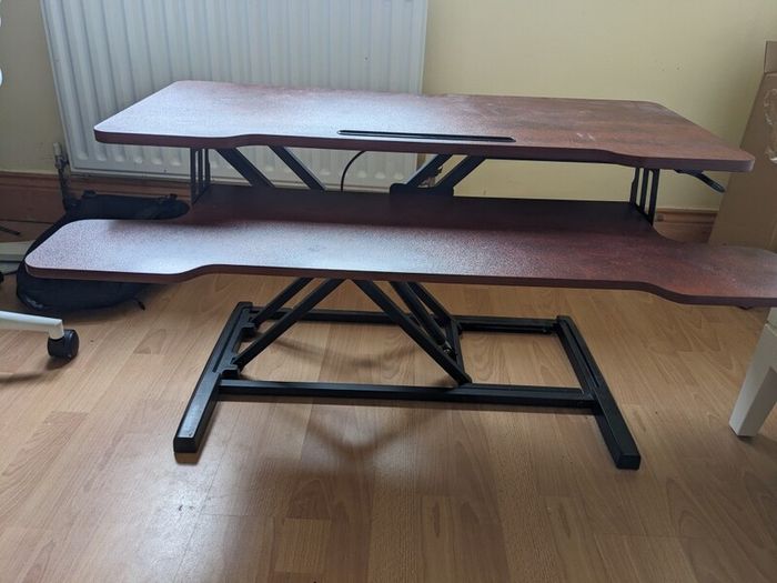 Standing desk