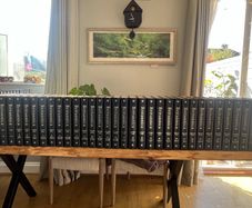 Encyclopaedia Britannica 54Volume Collection Limited Constitution Edition