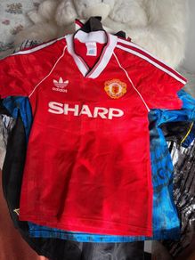 Retro Man Utd jersey