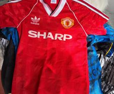Retro Man Utd jersey