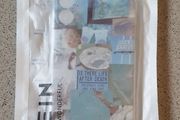 BNIP - An iphone 11 Case - Lovely Pattern - E
