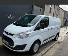 Ford Transit Custom.