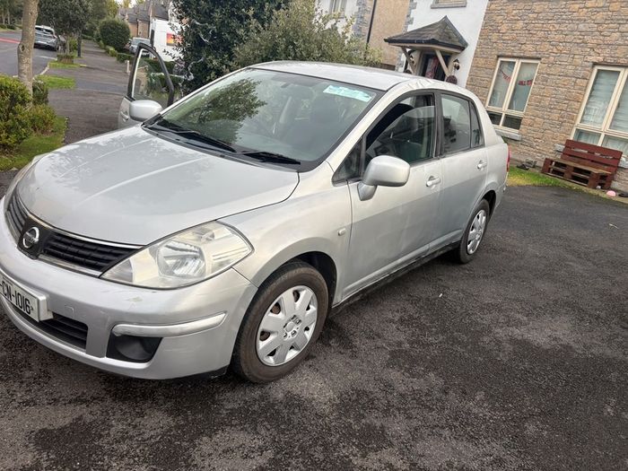 2008 Nissan Tiida automatic