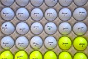 Srixon Q-star Tour