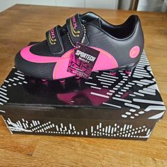 Football boots size 13