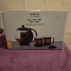 Brand New Tea for Two Gift set